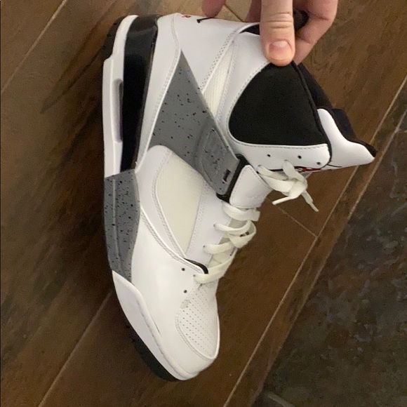Air Jordan 4 Tru flight “Cement” - Picture 2 of 5